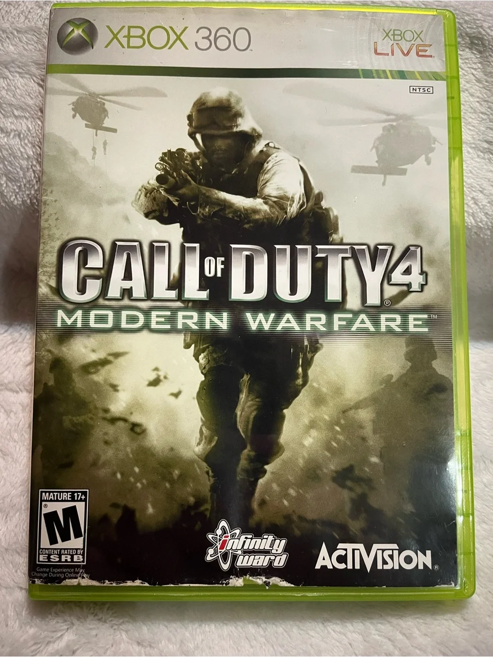 Xbox 360 Call of Duty 4: Modern Warfare - Green Case